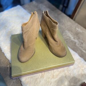 Lucky Brand Tan Ankle Boots with Suede Material and Low Heel Size 8.5